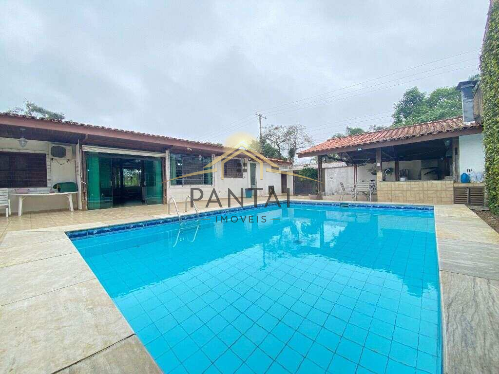 Casa à venda com 4 quartos, 300m² - Enseada,