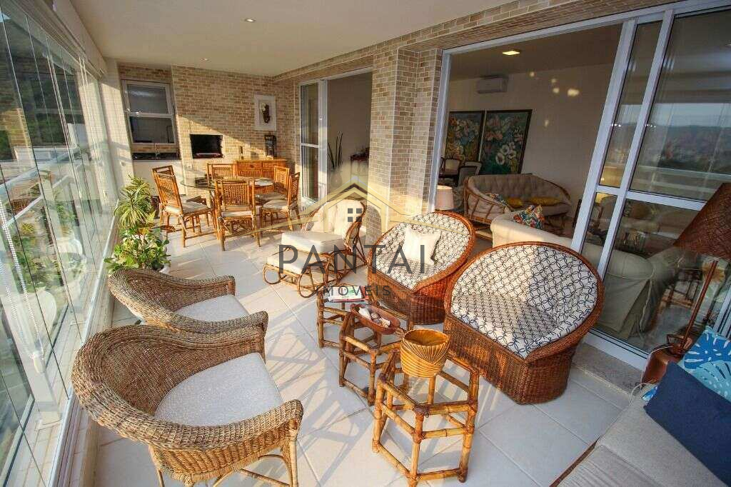 Apartamento à venda com 3 quartos, 158m² - Enseada,Guarujá