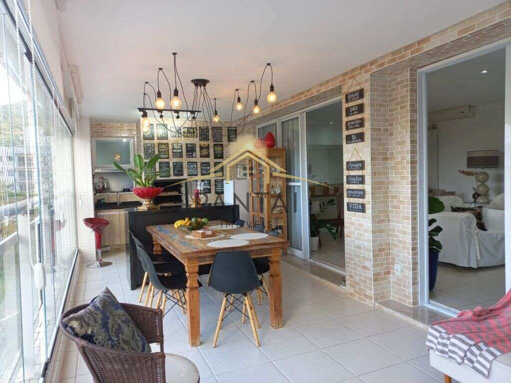 Apartamento à venda com 3 quartos, 158m² - Enseada,Guarujá